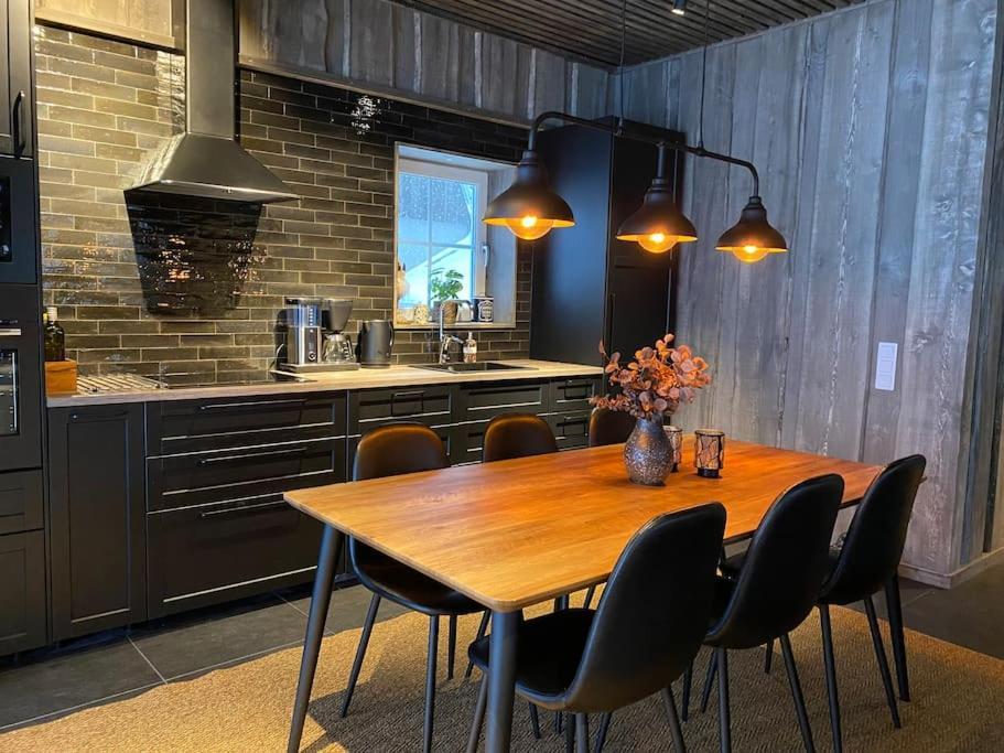 Modern Stuga Med Ski Lodge Kaensla Järvsö Kültér fotó