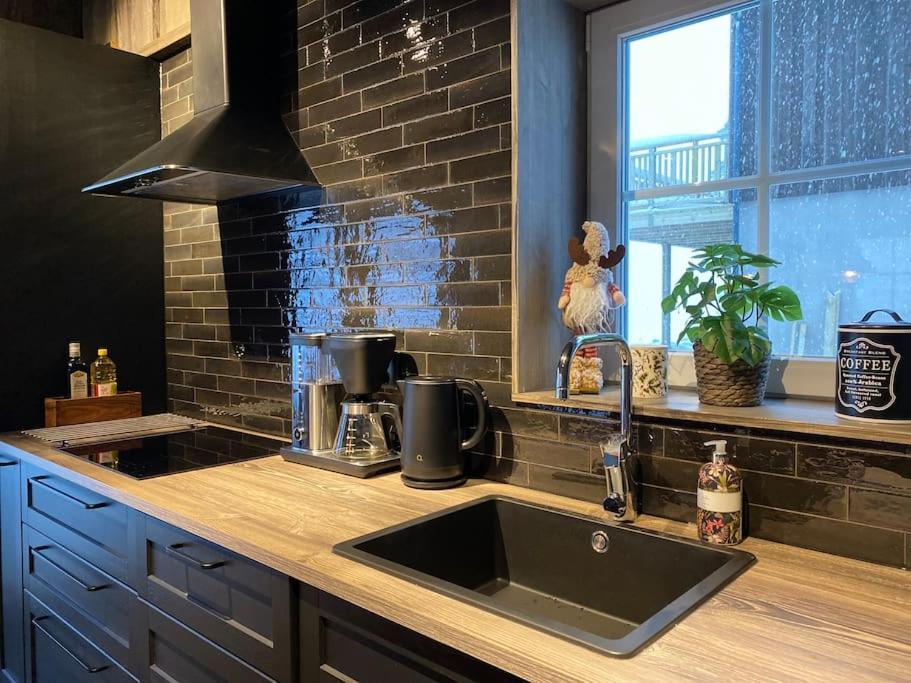 Modern Stuga Med Ski Lodge Kaensla Järvsö Kültér fotó