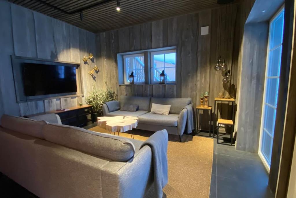 Modern Stuga Med Ski Lodge Kaensla Järvsö Kültér fotó
